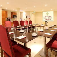 Grande salle de réunion