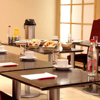 Grande salle de réunion