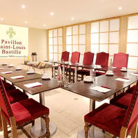 Grande salle de réunion