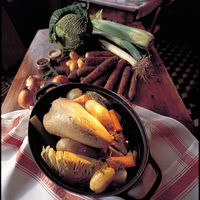 Cuisine d'autrefois servie en cocotte