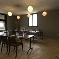 Salon sully - en u