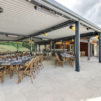 Terrasse salle / Camping des Portes du Beaujolais