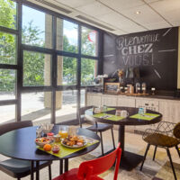 B&B Saint-Quentin-en-Yvelines Centre Gare