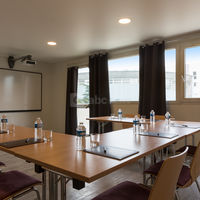 Qualys Hôtel Inn Nanterre - La Défense