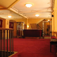 Foyer mezzanine 04