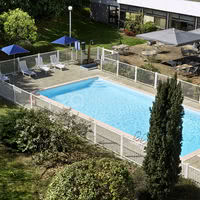 Piscine extérieure privée