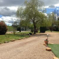 Domaine des Pierres Dorées - Vue Extérieure