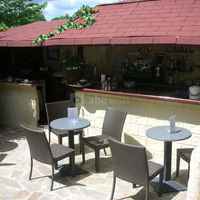 Bar patio