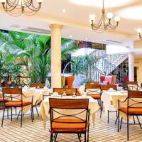 Déjeuner dans le Jardin Intérieur