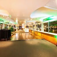 Bateau Maxim's sur Seine