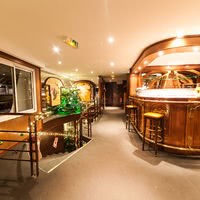 Bateau Maxim's sur Seine