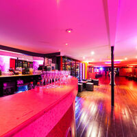 Espace de réception - Coté bar