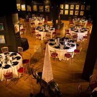 Diner assis - espace dali