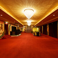 Hall Balcon