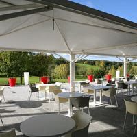 La terrassecôté restaurant