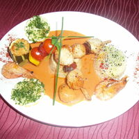 Borchettes de st jacques à la crème de crustacés