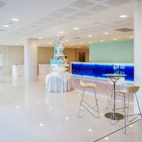 Foyer bar