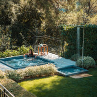 Jacuzzi plein air avec vue sur la méditérannée