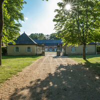 Entrée dans la cour de l'orangerie