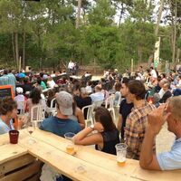 Boulodrome et écran géant