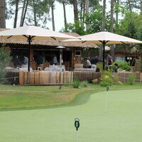 Bar et golf