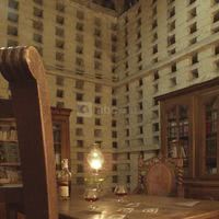 Pigeonnier xviième siècle (salon bibliothèque)