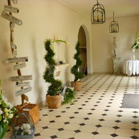 Petite salle de l'Orangerie vue sur le vestiaire