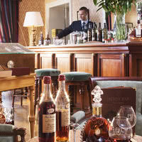 Le bar du château