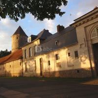 Le château vu de la place