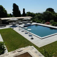 La piscine et sa terrasse