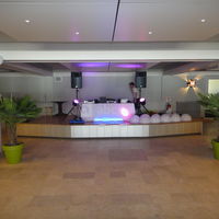 Dj & dancefloor