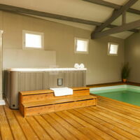 Piscine intérieure