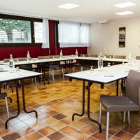 Salle de séminaire en U