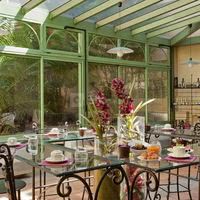 Salle petit déjeuner