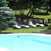 La piscine extérieure