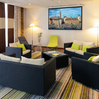 Mercure Lille Lesquin & L’Orangerie