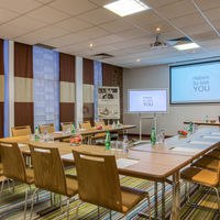 Mercure Lille Lesquin & L’Orangerie