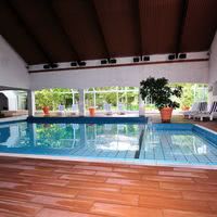 Piscine intérieure
