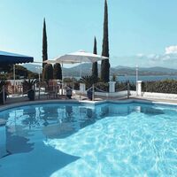 Althoff Villa Belrose