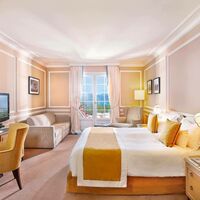 Althoff Villa Belrose