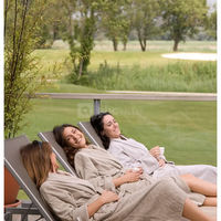 Détente sur la terrasse du Spa