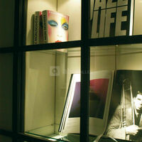 Vitrines de l'entrée