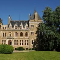 Façade du château de méridon