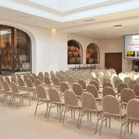 Salle des barriques en théâtre