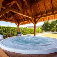 Jacuzzi