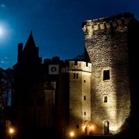 Encrenoire.com Le Donjon médiéval du Château de saint-loup