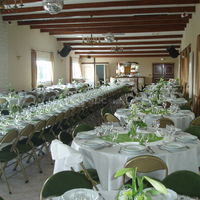 Grande salle au 1er étage avec vue sur le manège