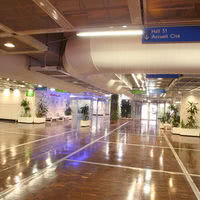 Entrée du centre et foyer d'exposition s1