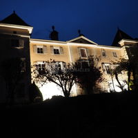 Devant du chateau nuit