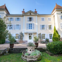 Devant du chateau